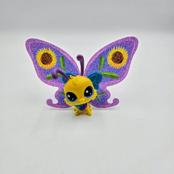 Littlest Pet Shop LPS Jake Butterflew Butterfly #3-69 2018 Sunflower Insect Fanc - Picture 2 of 9